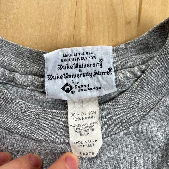 Vintage single stitch Duke University Shirt Size Large Gray Graphic Tee - Picture 5 of 5